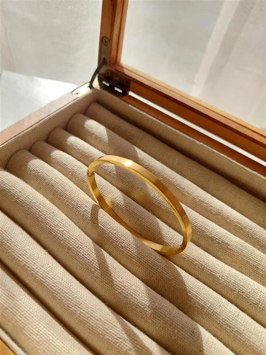 Prague bracelet